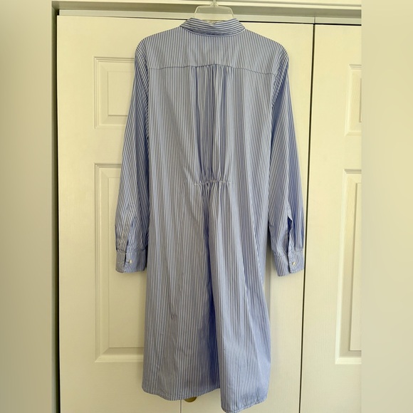 Ann Taylor Tie Front Collared Shirt Dress. Blue/White Striped. Size XL - Picture 3 of 4